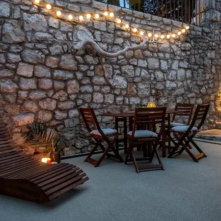Piccola Apartments - 50M From Beach Dubrovnik Exterior photo