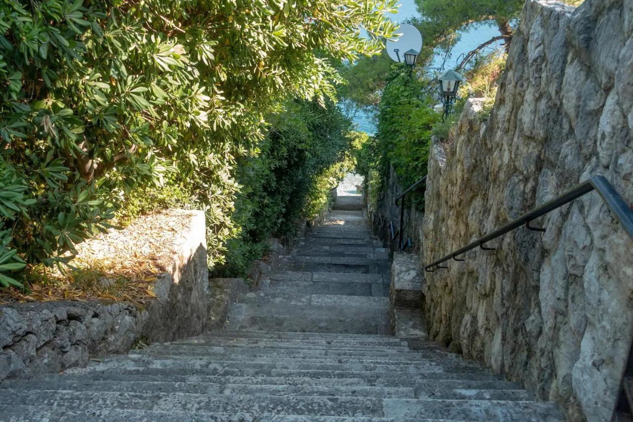 Piccola - 50m From Apartment